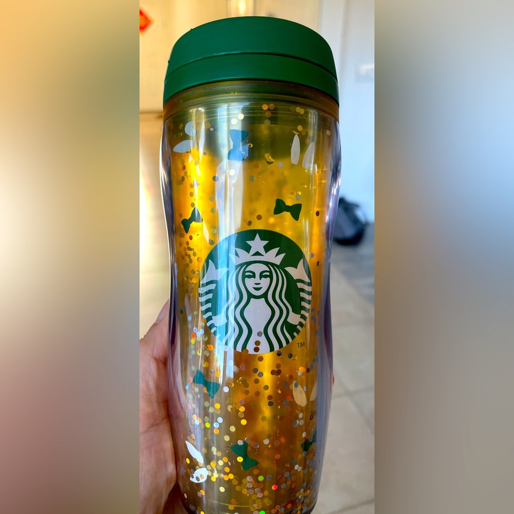 Brand new Starbucks travel plastic bottle (leak proof), from Starbucks Japan